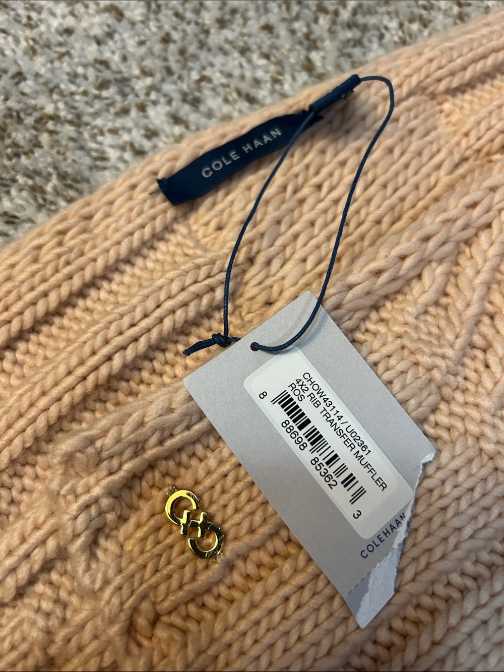 Cole Haan Blush Pink Ribbed Knit Scarf NWT - Picture 2 of 3